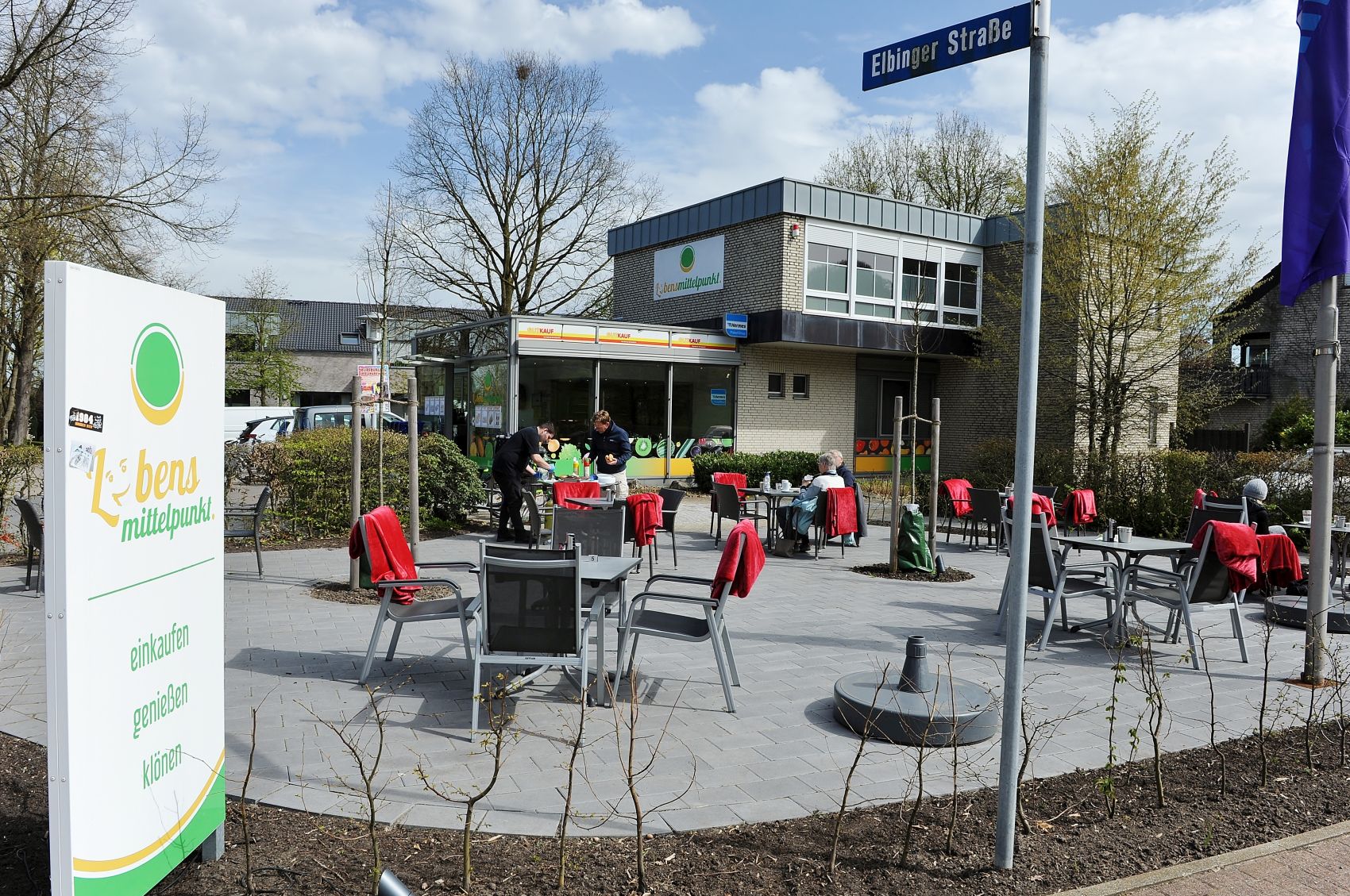 AprilLMP-Terrasse4online